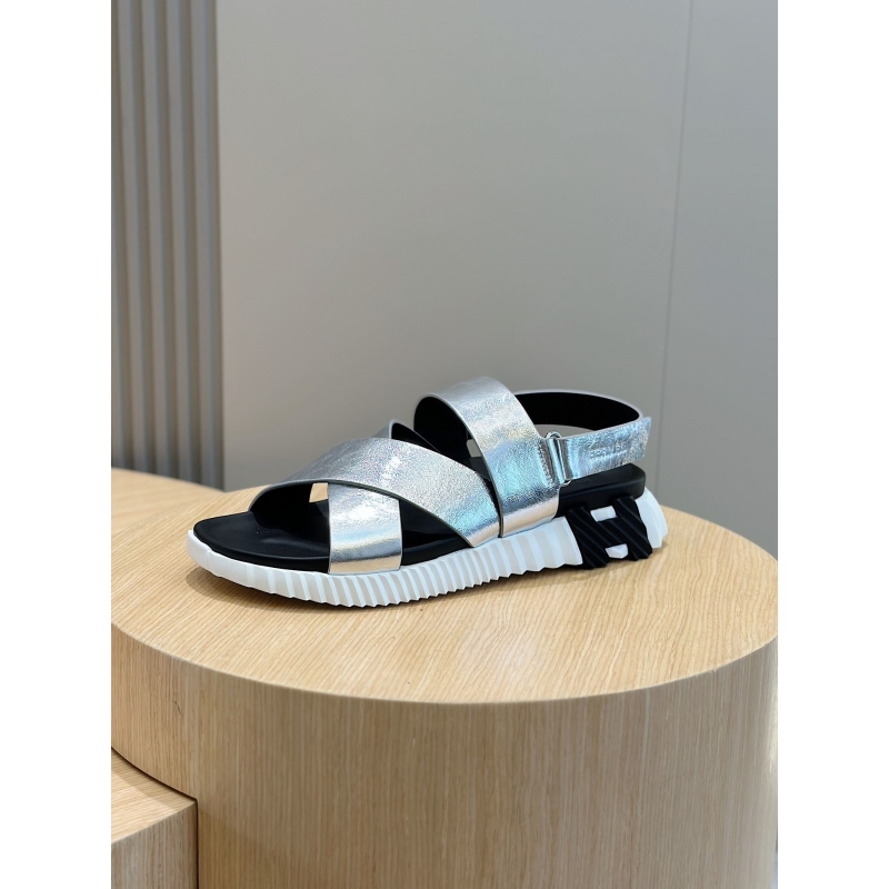 H**mes sandals